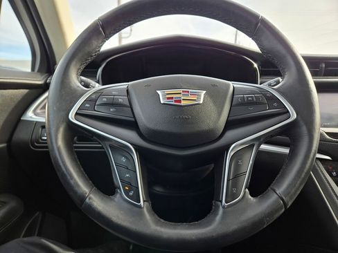 Used 2018 Cadillac XT5 Premium Luxury image 18