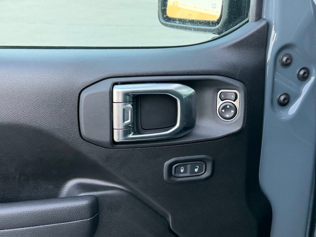 New 2026 Jeep Gladiator Sport AWD/4WD image 13
