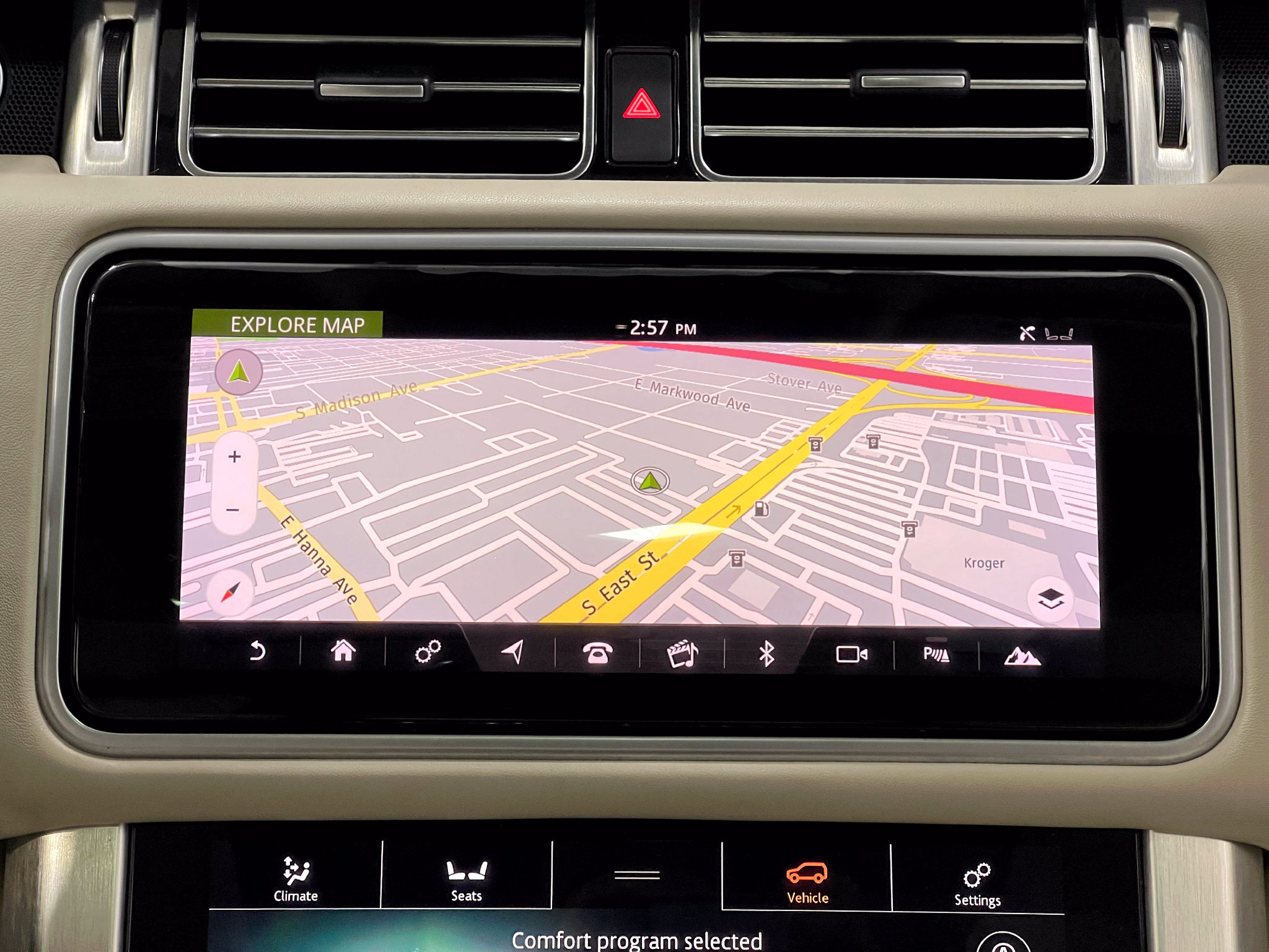 Used 2018 Land Rover Range Rover Supercharged AWD/4WD image 10