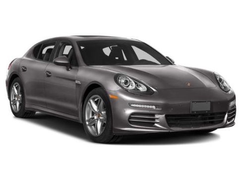 Used 2015 Porsche Panamera 4 w/ Premium Package image 6