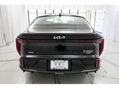 New 2026 Kia K4 GT-Line image 6
