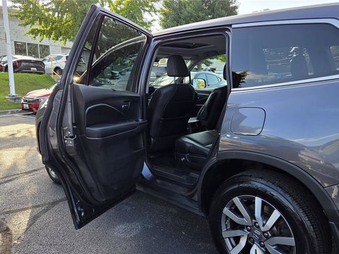 Used 2019 Honda Pilot EX-L image 27