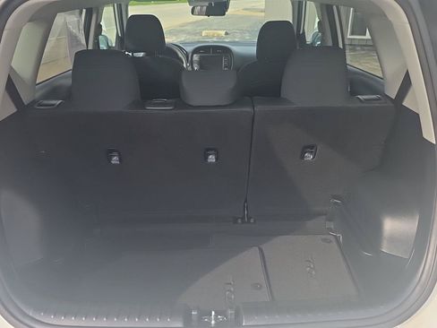 Used 2025 Kia Soul LX FWD image 15
