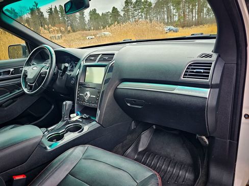 Used 2016 Ford Explorer Sport w/ Equipment Group 401A image 49