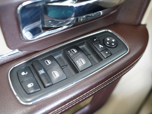 Used 2015 RAM 1500 Laramie w/ Convenience Group AWD/4WD image 25
