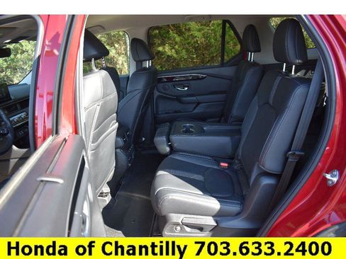 Used 2025 Honda Pilot EX-L image 28