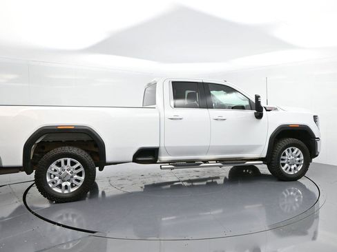 Used 2024 GMC Sierra 2500 SLE w/ SLE Convenience Package image 8