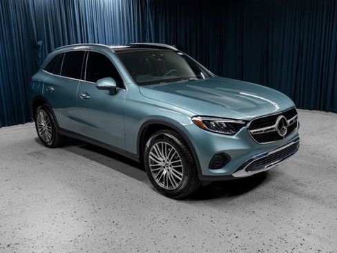 New 2026 Mercedes-Benz GLC 300 4MATIC image 3