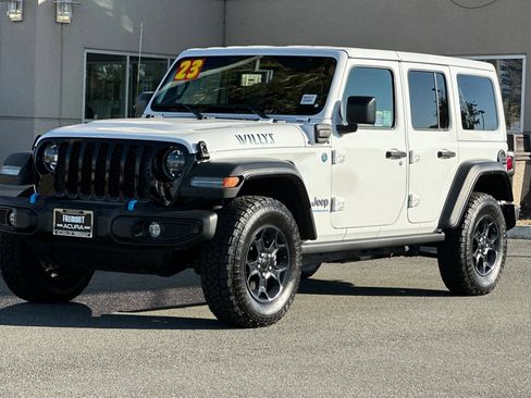 Used 2023 Jeep Wrangler Unlimited w/ Cold Weather Group AWD/4WD image 8