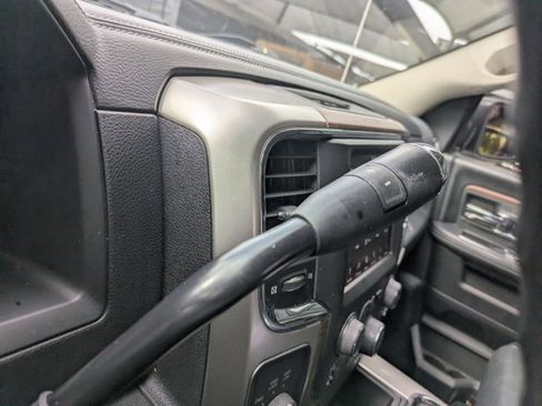 Used 2018 RAM 2500 Laramie w/ Convenience Group image 10