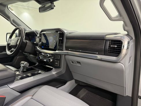 Used 2025 Ford F150 Lariat w/ Equipment Group 501A Mid AWD/4WD image 28