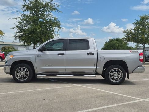Used 2016 Toyota Tundra SR5 w/ SR5 Upgrade Package RWD image 2