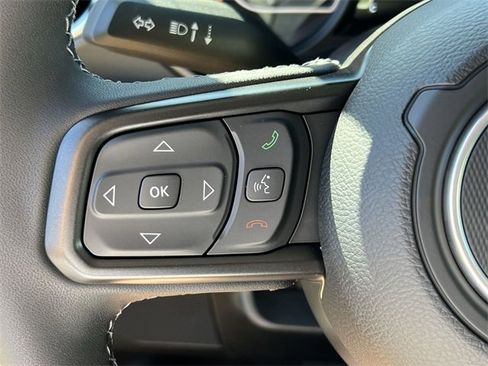 New 2025 Jeep Gladiator Sport image 24