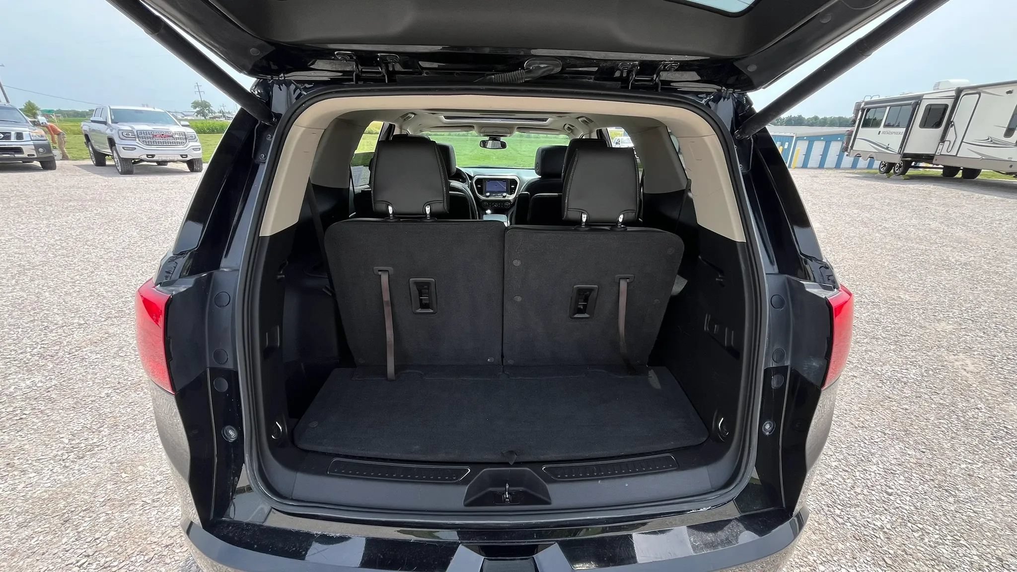Used 2019 GMC Acadia Denali w/ LPO, Floor Liner Package AWD/4WD image 25