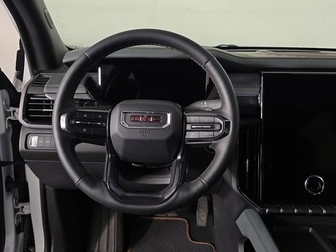 Used 2025 GMC Acadia AT4 image 10