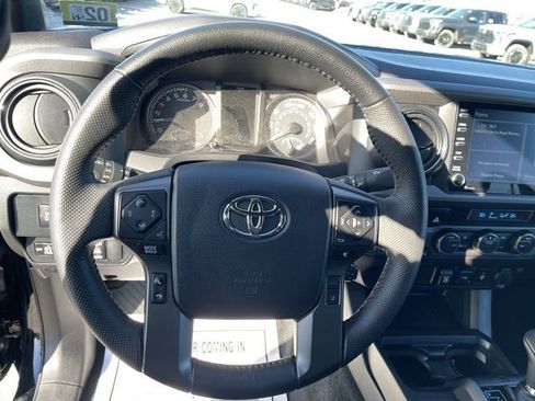 Certified 2023 Toyota Tacoma TRD Off-Road image 15