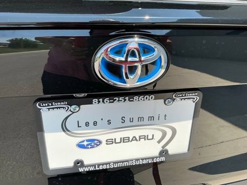 Used 2024 Toyota RAV4 XLE w/ Convenience Package AWD/4WD image 4