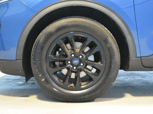 Used 2022 Ford Escape SE image 25