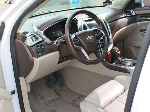 Used 2016 Cadillac SRX Luxury AWD/4WD image 12