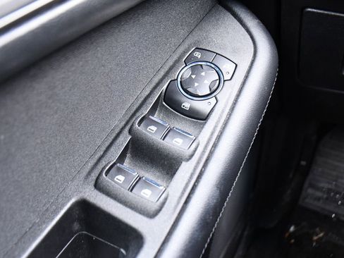 Used 2016 Ford Edge SE image 22