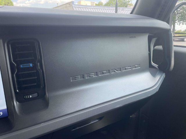 Used 2024 Ford Bronco Black Diamond AWD/4WD image 29