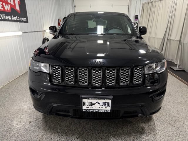 Used 2018 Jeep Grand Cherokee Altitude AWD/4WD image 2