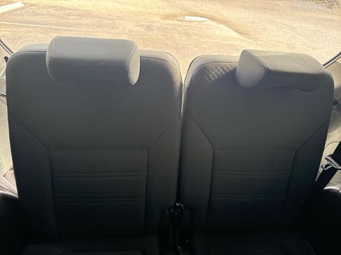 Used 2019 Kia Sorento S image 19