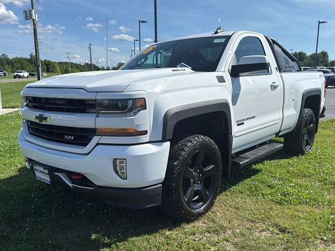 Used 2016 Chevrolet Silverado 1500 LT w/ LT Convenience Package AWD/4WD image 4