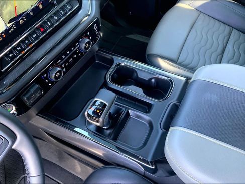 Used 2026 Chevrolet Silverado 1500 ZR2 w/ LPO, Dark Essentials Package AWD/4WD image 15