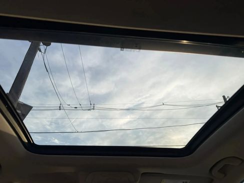 Used 2018 GMC Terrain Denali w/ Comfort Package image 32