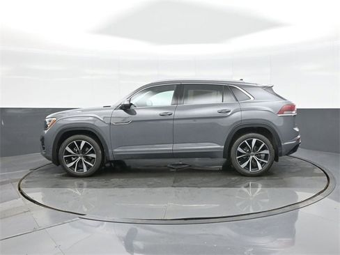 New 2026 Volkswagen Atlas Cross Sport SEL Premium R-Line image 4