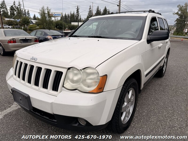 Used 2008 Jeep Grand Cherokee Laredo AWD/4WD image 3