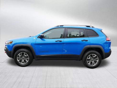 Used 2019 Jeep Cherokee Trailhawk w/ Cold Weather Group AWD/4WD image 4