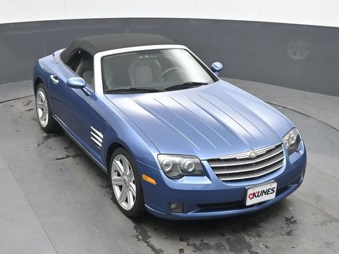 Used 2005 Chrysler Crossfire Limited RWD image 23