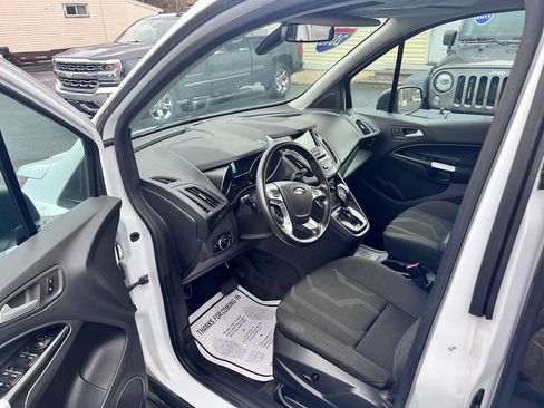 Used 2018 Ford Transit Connect XLT image 14