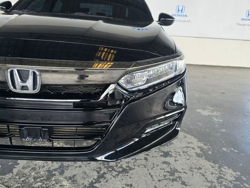 Used 2018 Honda Accord Sport image 33