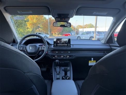 New 2025 Honda Accord SE image 21