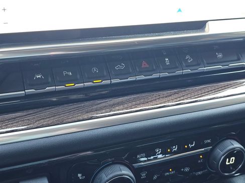 New 2026 Chevrolet Silverado 1500 RST AWD/4WD image 32