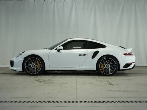 Used 2019 Porsche 911 Turbo S image 2