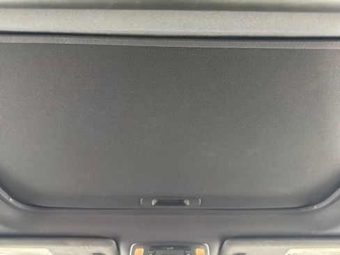 Used 2021 Toyota Sienna Platinum AWD/4WD image 32