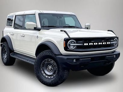 Used 2025 Ford Bronco Outer Banks w/ Sasquatch Package