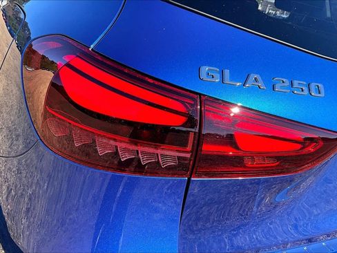 Certified 2025 Mercedes-Benz GLA 250 GLA 250 image 29