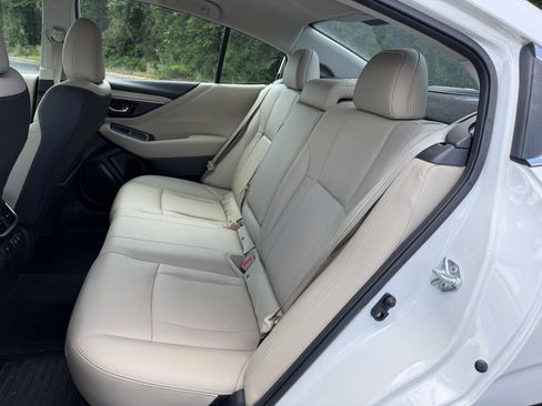 Used 2022 Subaru Legacy Limited AWD/4WD image 9
