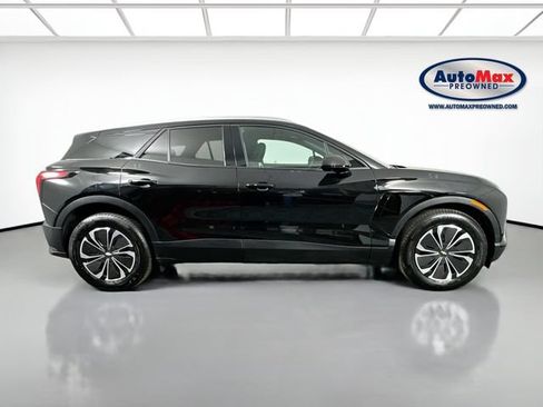 Used 2024 Chevrolet Blazer EV LT AWD/4WD image 10
