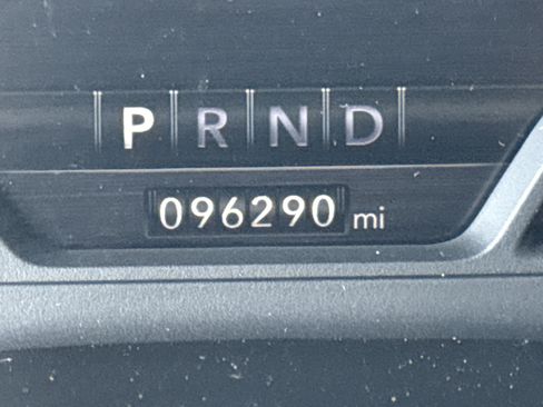 Used 2019 RAM 1500 Laramie image 21
