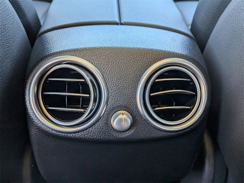 Used 2022 Mercedes-Benz GLC 300 image 14