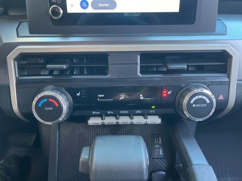 Used 2025 Toyota Tacoma SR5 image 25