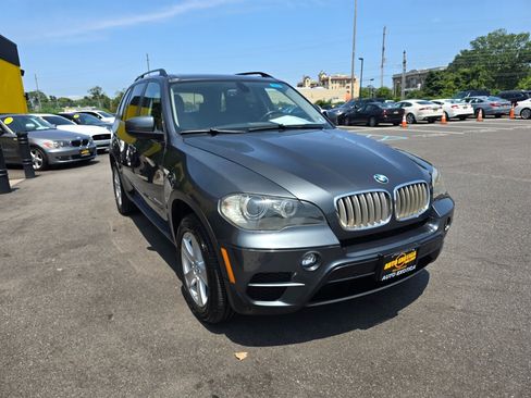 Used 2011 BMW X5 xDrive35d AWD/4WD image 4