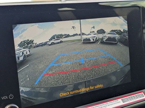 Used 2026 Toyota Prius XLE FWD image 11