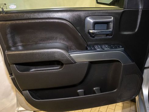 Used 2018 Chevrolet Silverado 1500 LT w/ All Star Edition image 10